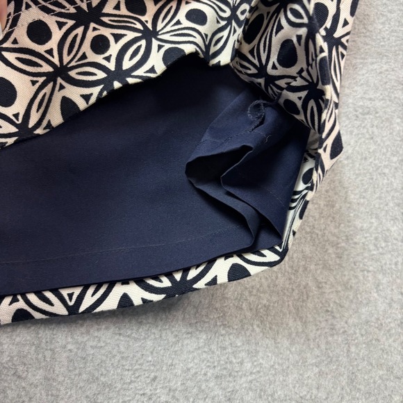 Talbots Womens Skirt Size 6 Navy Blue White Geometric Print A Line Lined - Picture 7 of 11